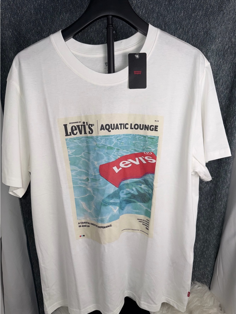 Levi's White 'Aquatic Lounge' Graphic Tee with Red Logo
